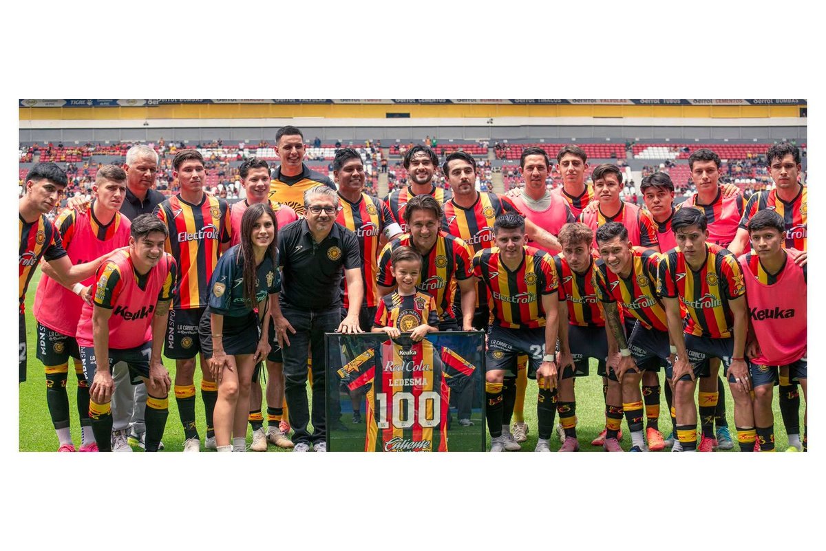 AlbCastellanos's tweet photo. 52 años y esta historia no deja de rugir.

El equipo que nació grande sigue haciendo historia con la misma garra, pasión e identidad que nos distingue desde 1974.

Feliz aniversario a todas los que han hecho de @LeonesNegrosCF mucho más que un equipo.

#52AñosRugiendo https://t.co/0m7vXPs3Et