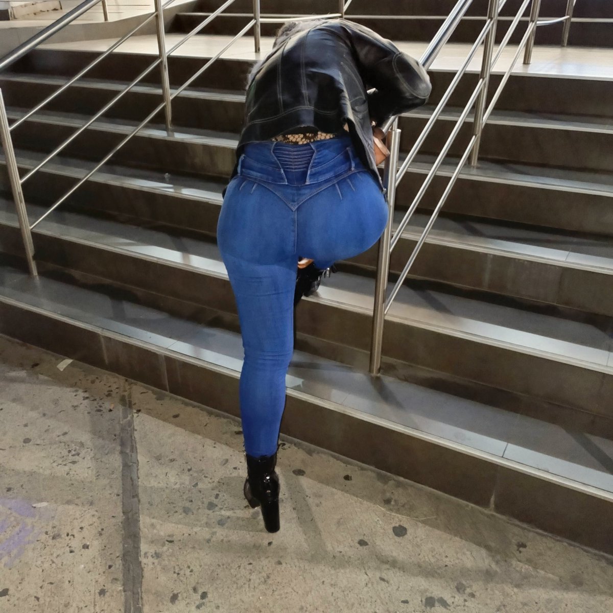 angiseont's tweet photo. Quien me ayuda 

#parejasw https://t.co/GgxohypZXI