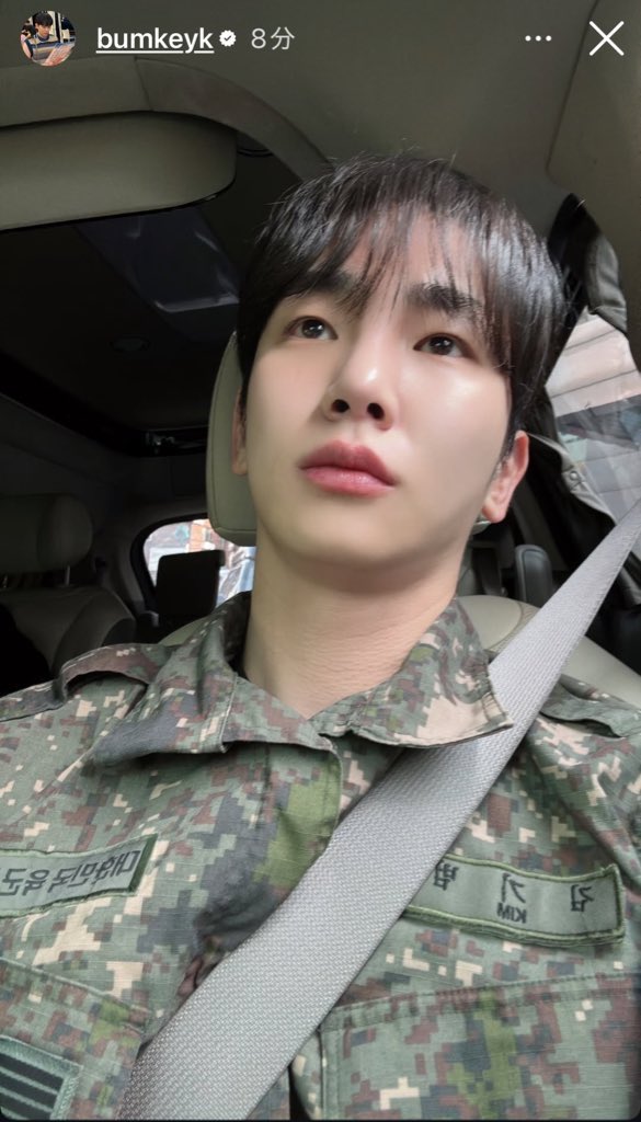 shinee_keylove1's tweet photo. キボム今日は予備軍の訓練らしいです✨️
こうやって何気ない日常を教えてくれることが本当に嬉しい🥹
元気に過ごしてるって感じられるだけで安心するし､届けてくれる日常が私にとって大切なものになっています
去年のｾﾙｶだけど今年も凛々しいお姿が見たいな🩵
#SHINee #KEY #키 #샤이니 https://t.co/vbKQC1kJeh