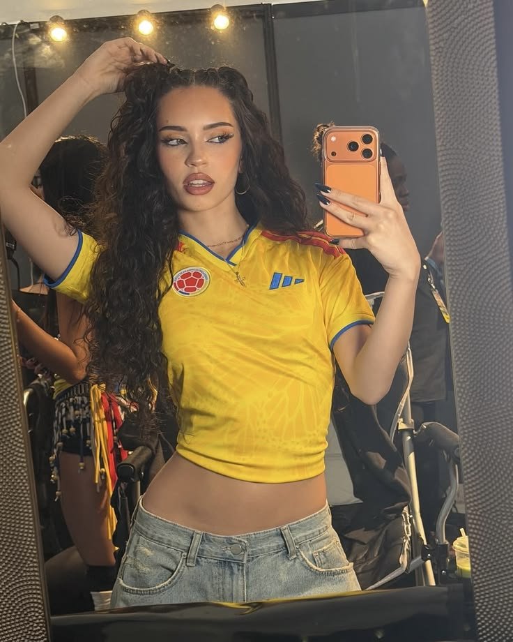 nana 03/10 tweet media