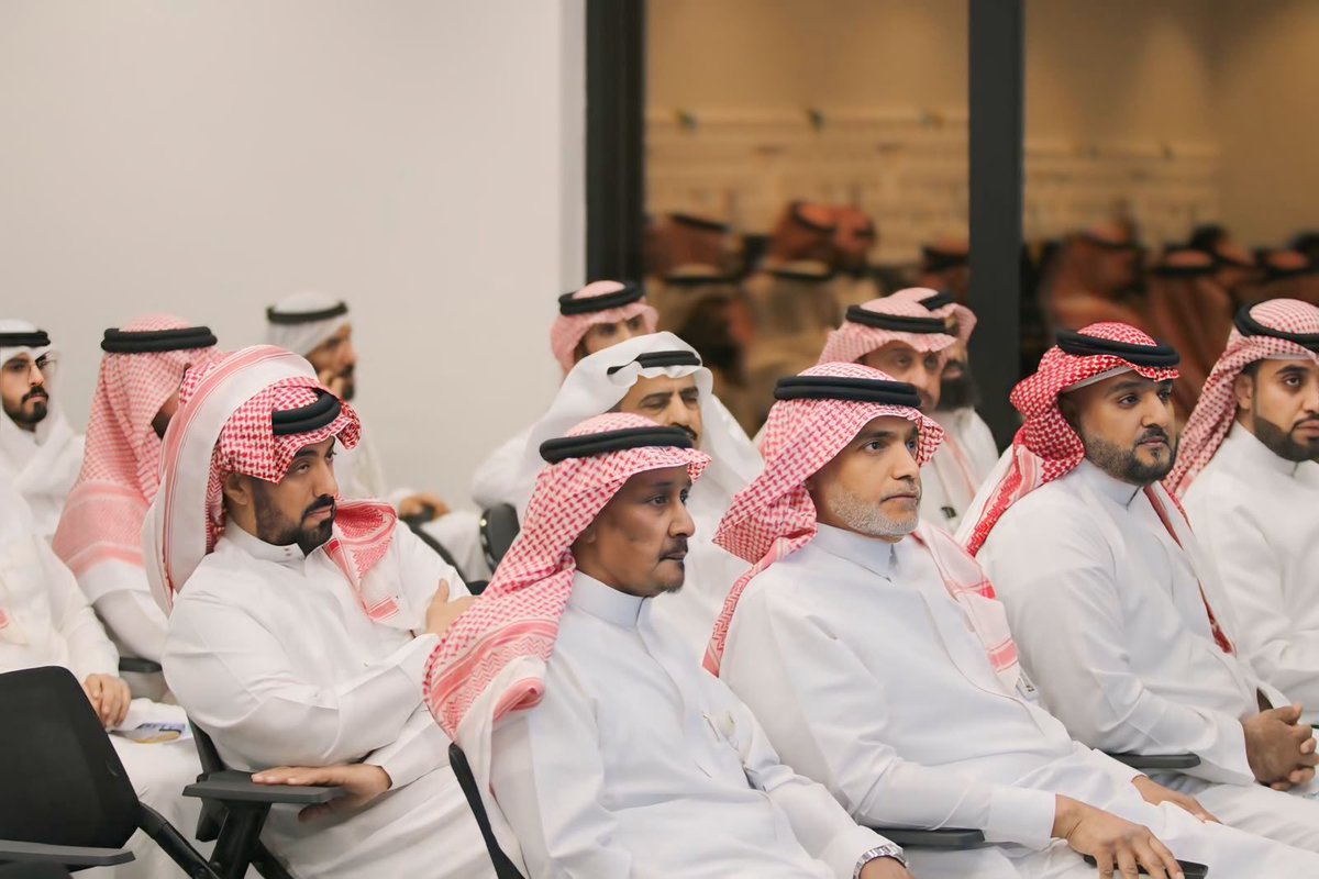 AbdulhameedS98's tweet photo. نظم فريق فعاليات المجتمع التطوعي ورشة ،، كيف تستثمر وقتك في الاجازة ،، في قاعة المجتمعية - بمكتب مدينتي النفل يوم الاثنين الموافق 2026/7/13
بتقديم الدكتور تركي بن فهد العيار وبحضور مشرف للورشة https://t.co/bfGsFsbDCT
