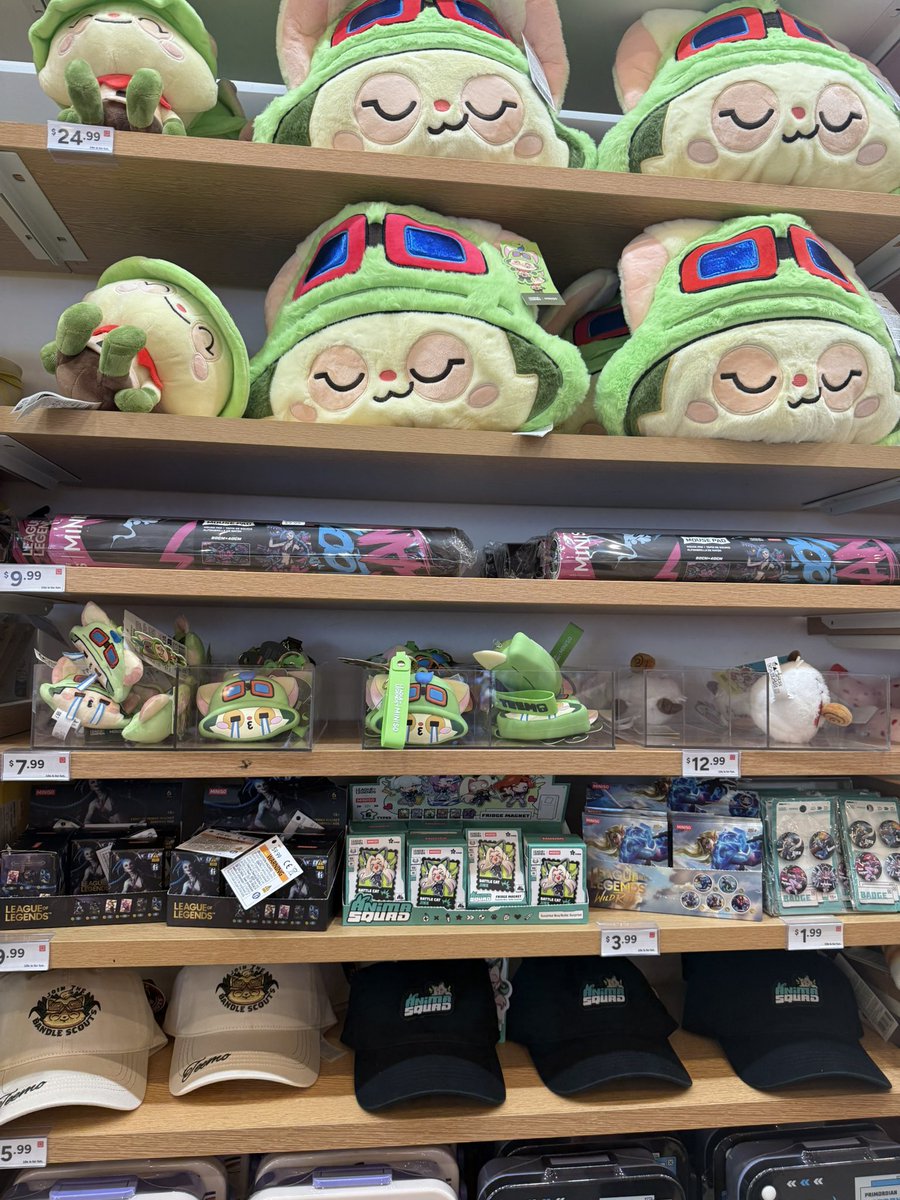 michellemauk's tweet photo. I was so happy the Miniso x LoL collection has made it to NA, and actually found that our mall next door has it! Finally-Ziggs is mineeeeee https://t.co/oujdmJP8DL