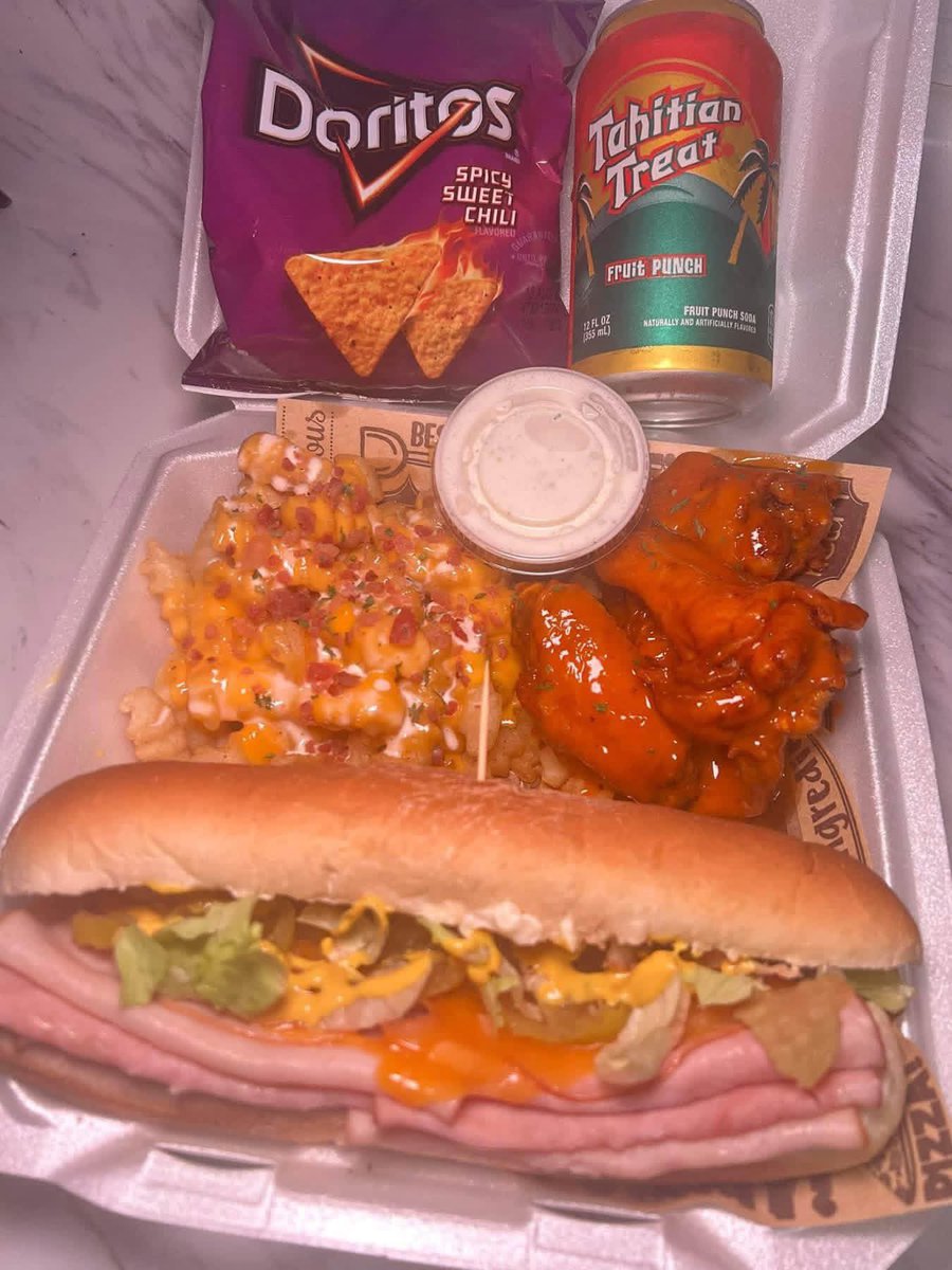 NunnieTheG's tweet photo. Yall paying $10 for thiss??? https://t.co/YIFKQux47H