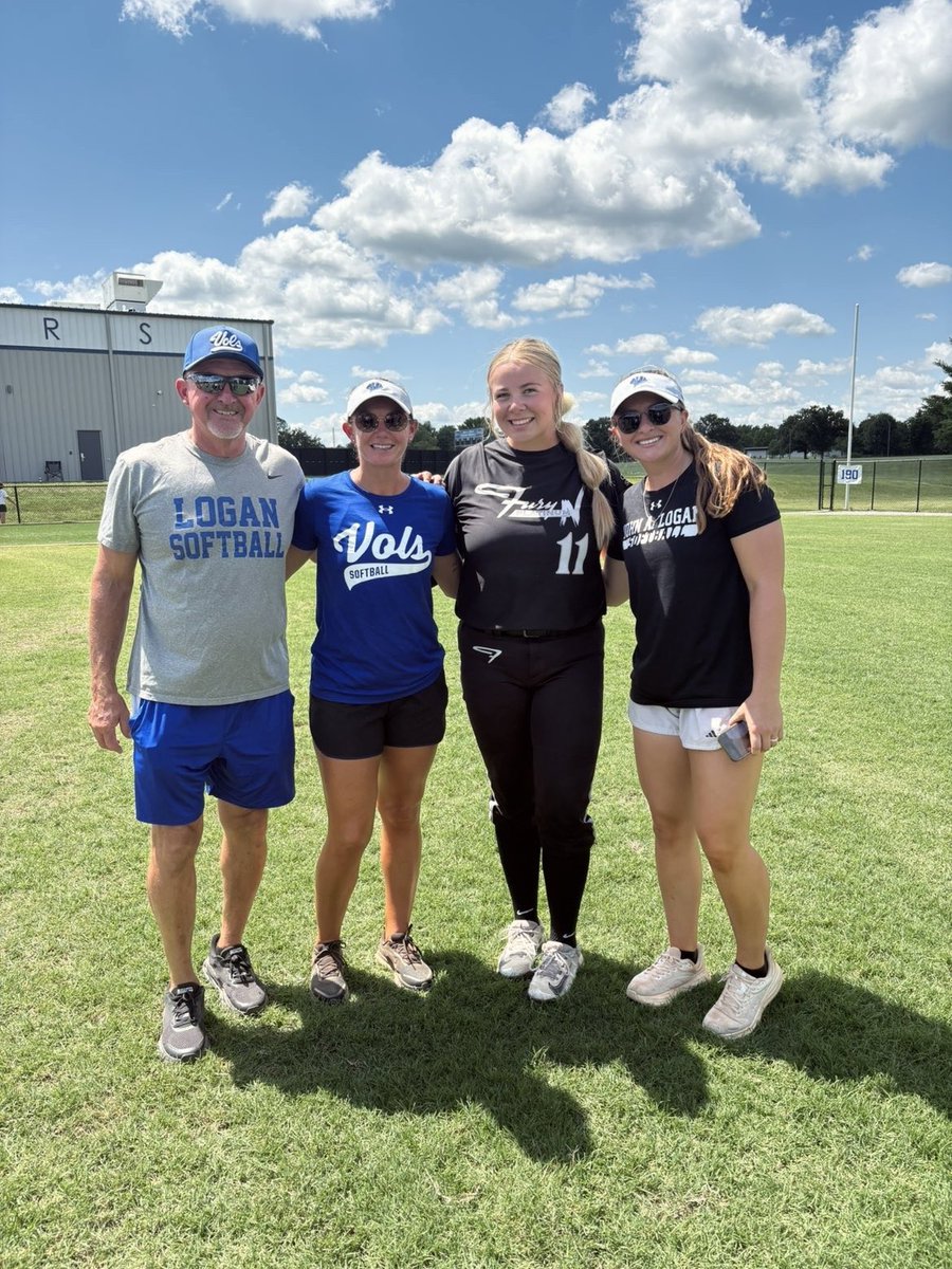 KeagynKoenig's tweet photo. Thank you to @jalc_softball @coach_orsburn and @volscoachrusty for an awesome All Skills Camp today!! 
Always love working with you and your team! Can’t wait to be back for another one!
Also got to see some former teammates which is always a bonus!!
@FuryPlatinumKV @FuryPlatinum https://t.co/rJz5fUYSYp