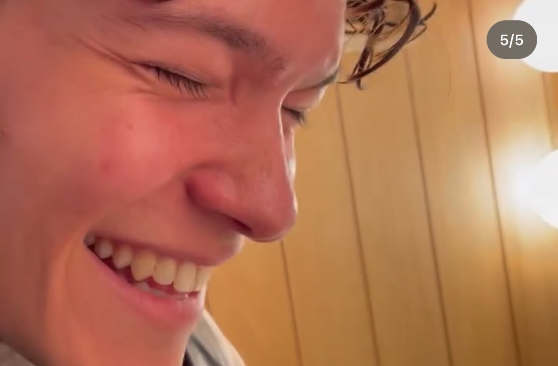 StGolde's tweet photo. me when i laugh and then i serious https://t.co/2zJYQzVzLp