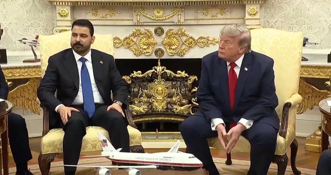 mrad_almalm's tweet photo. ترامب عن رئيس الوزراء العراقي الجديد 😂:

رئيس الوزراء العراقي شاب وسيم ، إنه وسيم جداً ، وهذا لا يعجبني ، انا كبير سن https://t.co/gkDSFmcPYs