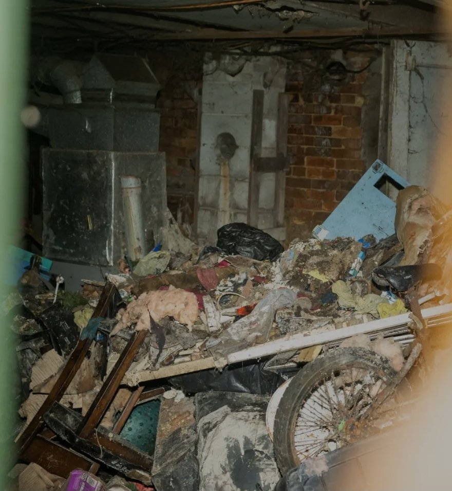 CoffindafferFBI's tweet photo. The Sider 16 kids recovered in Ohio

So...

The judge has ordered a mental evaluation for Gary Siders Sr. 

Obviously, anyone who does this to children has issues, but, did he know right from wrong?  That's the issue.

Also, at what point over the last several years did he lose it?

I see the chatter.

Excuses for treating children like this, well, they may be explanations but not justification.

These children had No chance.

My empathy is with the 16 children, some of whom can't speak, are feral, were kept in human feces, and lord knows what else...

Gary Sr. heard their cries and saw their pain and did nothing. 

Tired of the poor me.  

He knew right from wrong or he would not have condoned & participated in hiding them.  

*Please look where they were kept.  No excuse. None.

#Ohio
#16kids