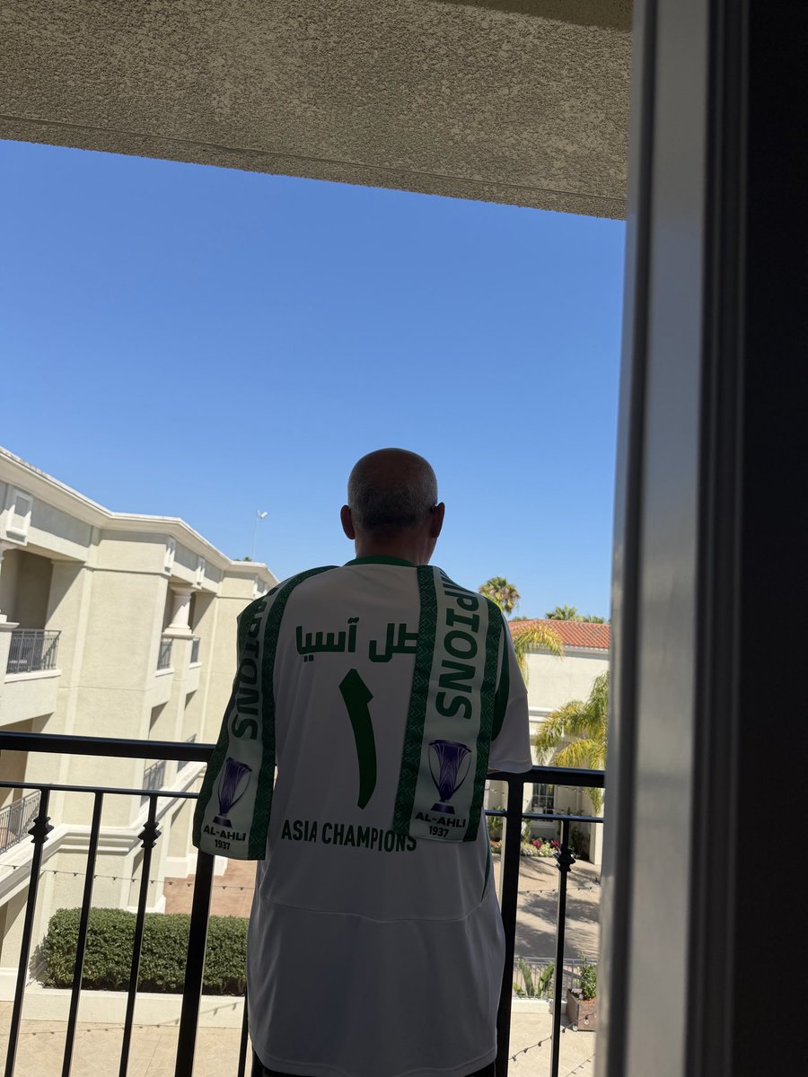 dddsulaiman's tweet photo. الملكي في كل مكان https://t.co/SMgCdtxi2n