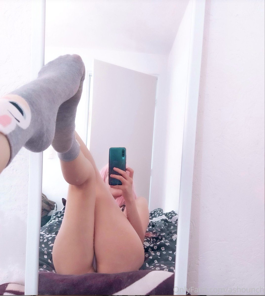 ashounchn's tweet photo. Estás son las primeras fotos que subió ashounch en onlyfans 
(14 de julio 2020) https://t.co/oWzLFhtEPs