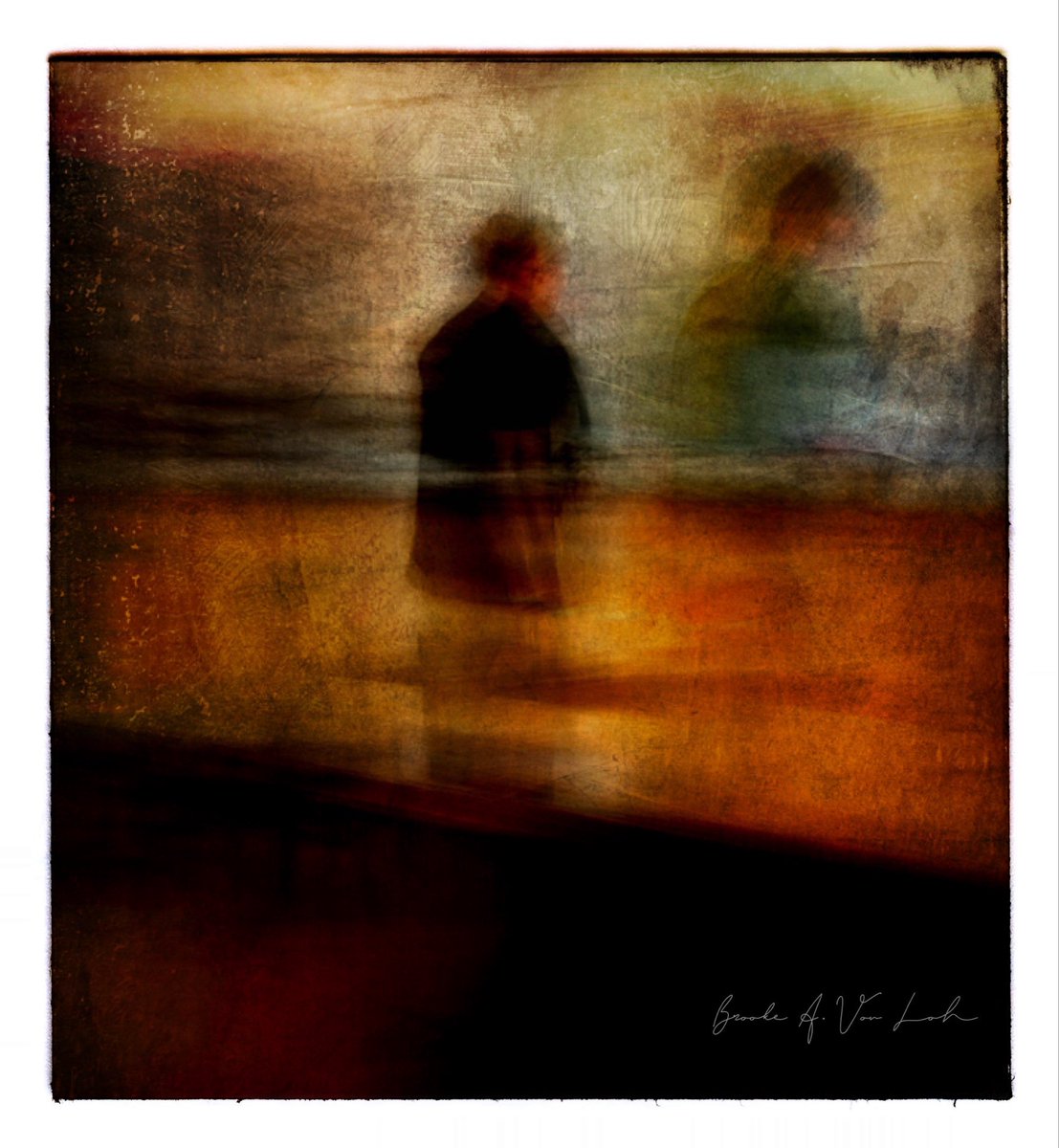 bvonloh's tweet photo. Fun with photography and edits while waiting… #slowshutter #snapseedapp https://t.co/zAn4FYtEAQ