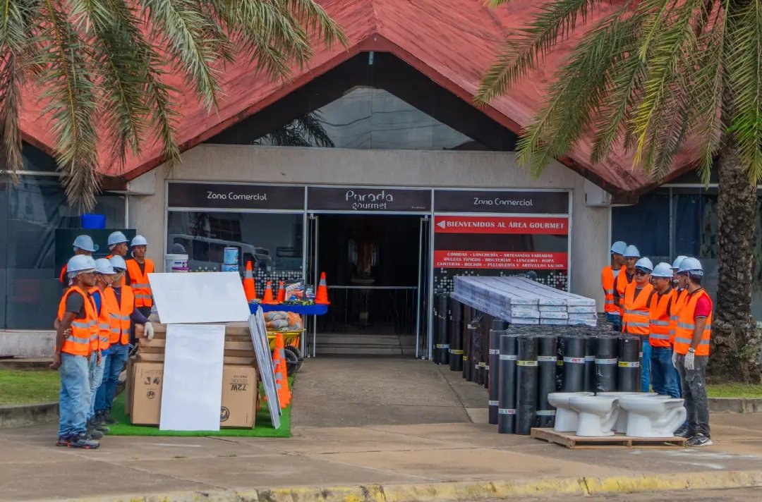 avnve's tweet photo. #Regiones || Inicia plan de tres fases para rehabilitación del Terminal de Pasajeros de Puerto Ordaz

➡️https://t.co/EWi5QgUVjV https://t.co/WAq2Fg0T6C