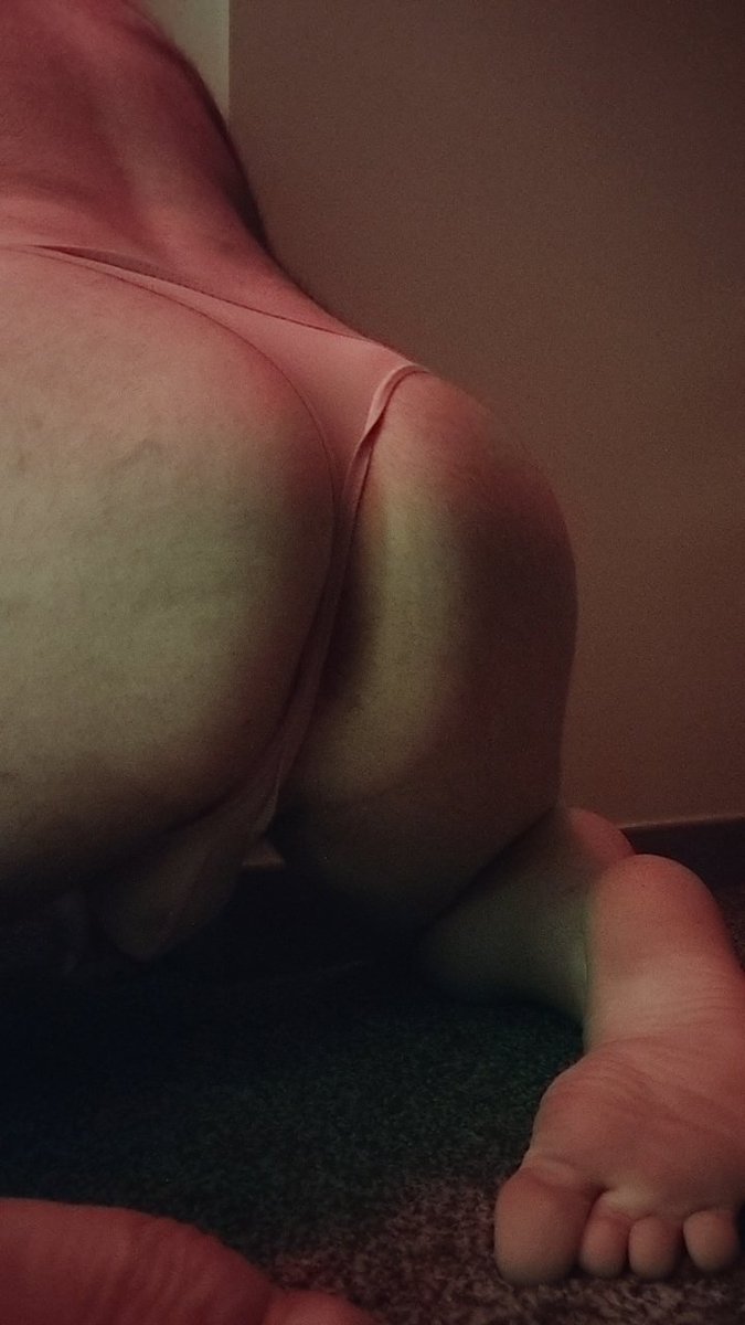 Schweenpeen's tweet photo. Baby got BACK https://t.co/w5v0sCkXyK