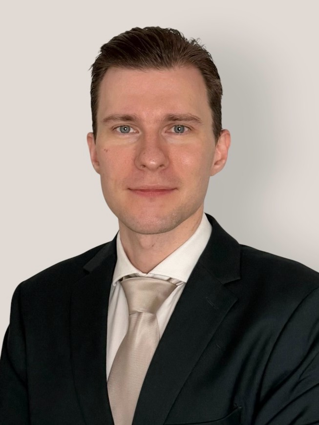 UCalgaryLaw's tweet photo. UCalgary Law is proud to welcome aerospace law expert Dr. Stefan-Michael Wedenig to the faculty!

Learn more about him and his research here: https://t.co/iyXz4DFmTe https://t.co/nR8r3wlxD7