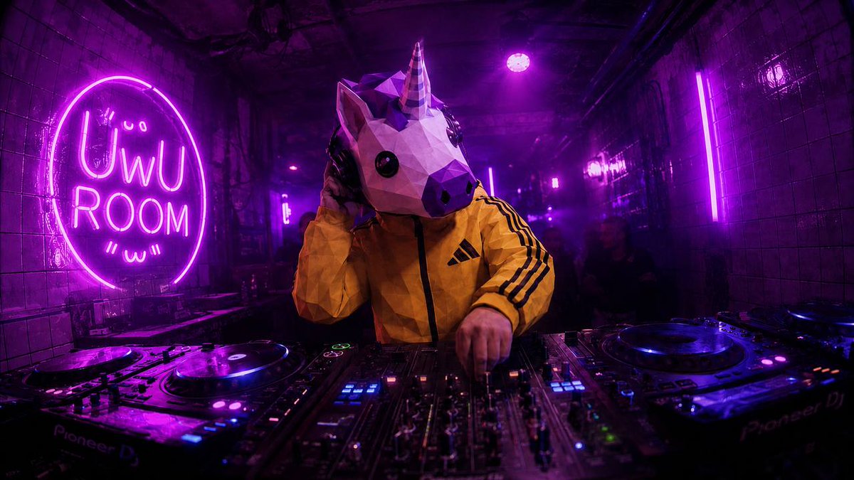 Andrex🦄 tweet media