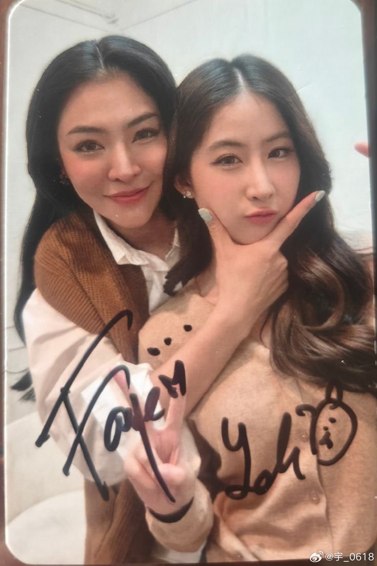 OnlyYoko123's tweet photo. I love you FayeYoko forever 🫧🌻🍣 

#FayeYoko https://t.co/XTrwtbdgWK