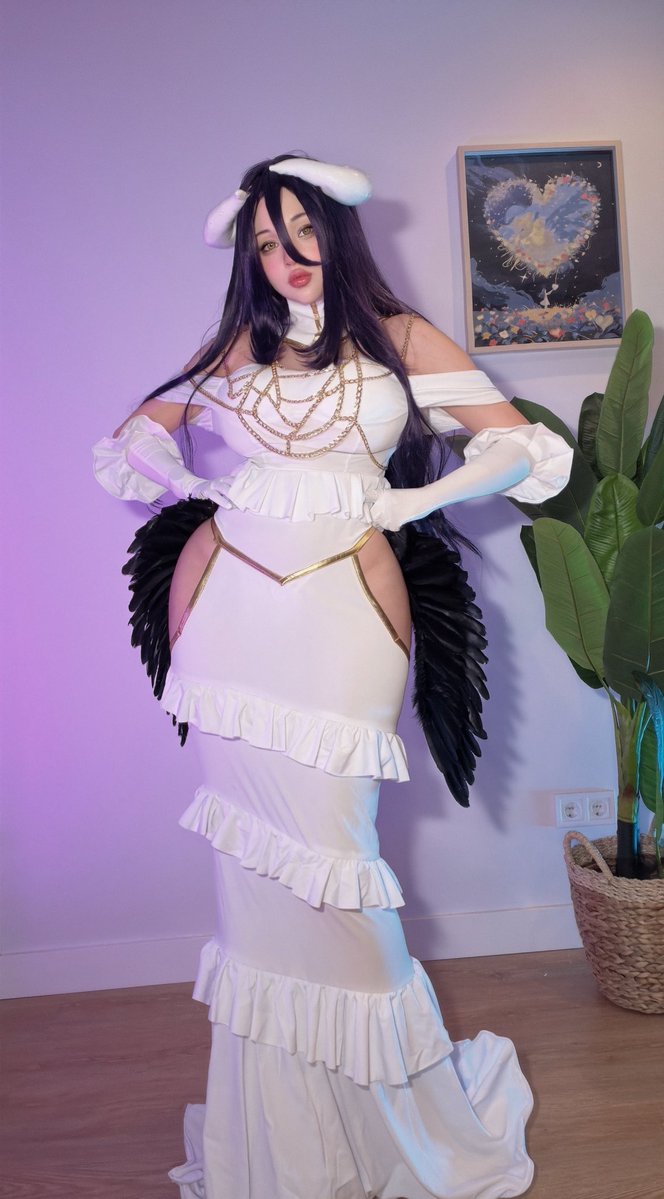 HidoriRoseCos's tweet photo. Feel this ancient power! 🖤
My Albedo cosplay from Overlord 💜 https://t.co/APiQYLdWSM