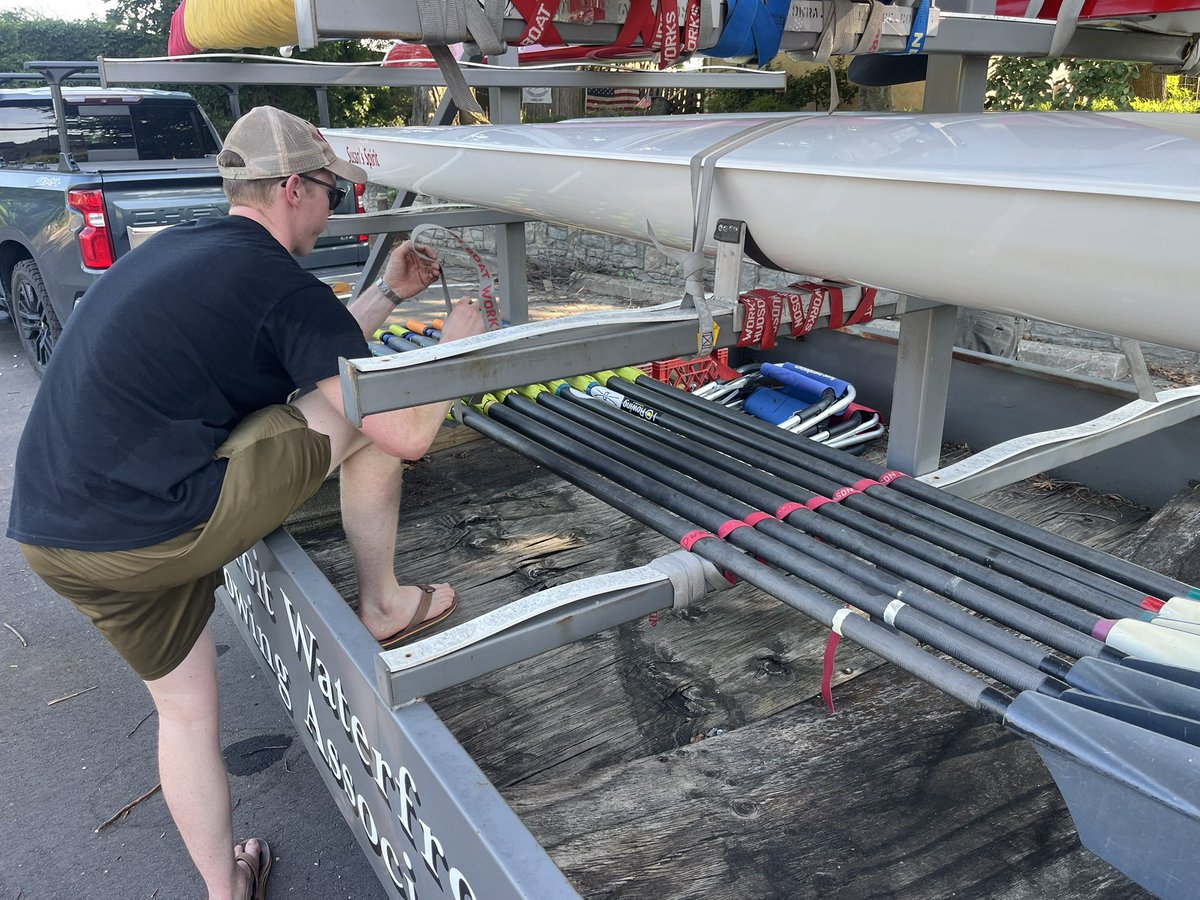 StJohnsPriest's tweet photo. Trailer loaded for @usrowing #RowFest Masters racing with @DWRADetroit https://t.co/JebpYHPMgO