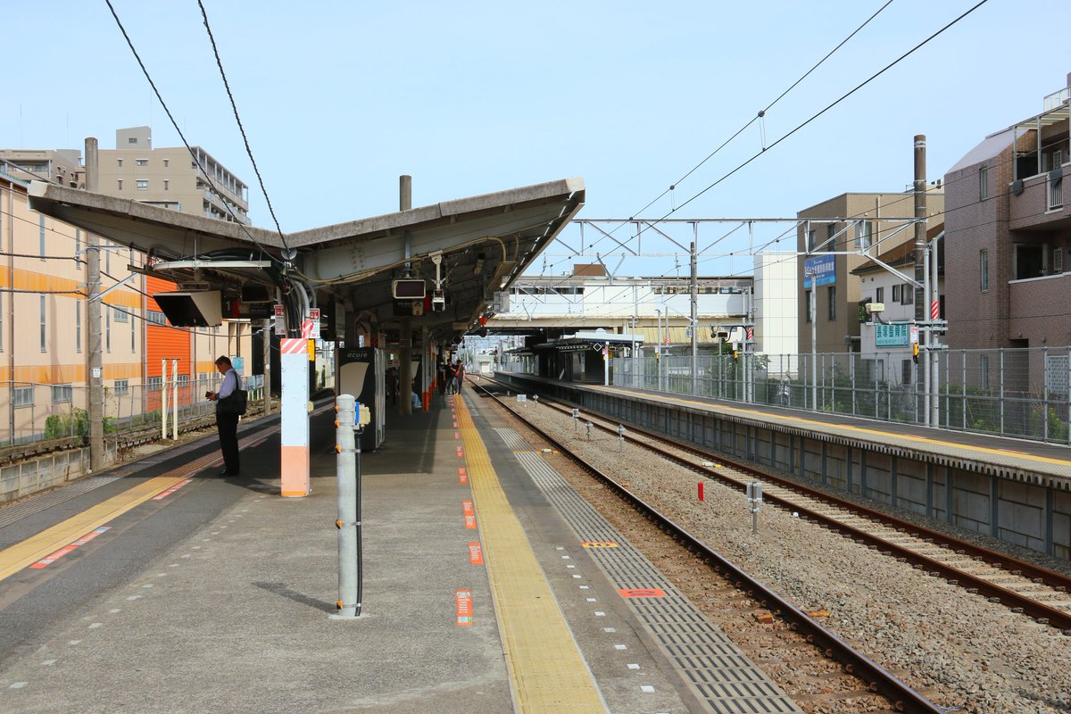Suminoe_0774's tweet photo. 河辺
Kabe

所在地…東京都青梅市
開業日…1927年2月20日

単式ホームと島式ホームを有する駅。
当駅止まり、始発が多数設定されており、増設した3番線ホームは当駅始発の電車が利用する。

#河辺駅
#すみの駅之江
#駅巡りRe_青梅奥多摩編 https://t.co/gnLGYEt447