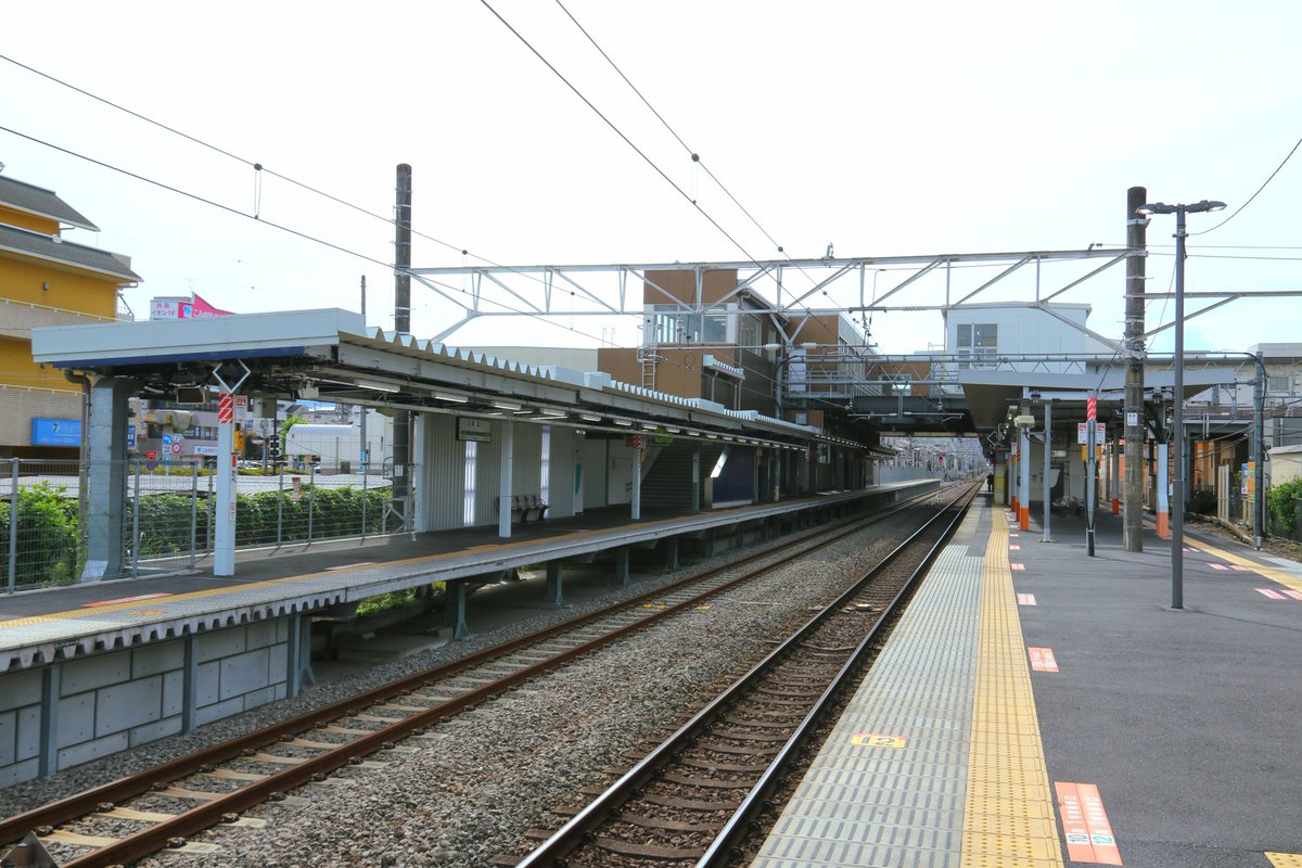Suminoe_0774's tweet photo. 河辺
Kabe

所在地…東京都青梅市
開業日…1927年2月20日

単式ホームと島式ホームを有する駅。
当駅止まり、始発が多数設定されており、増設した3番線ホームは当駅始発の電車が利用する。

#河辺駅
#すみの駅之江
#駅巡りRe_青梅奥多摩編 https://t.co/gnLGYEt447
