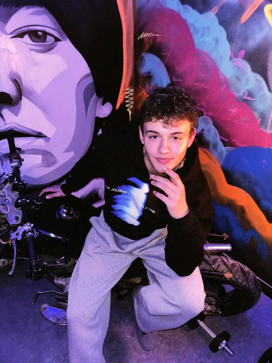 eftyy ꩜ #CRUSH7 tweet media