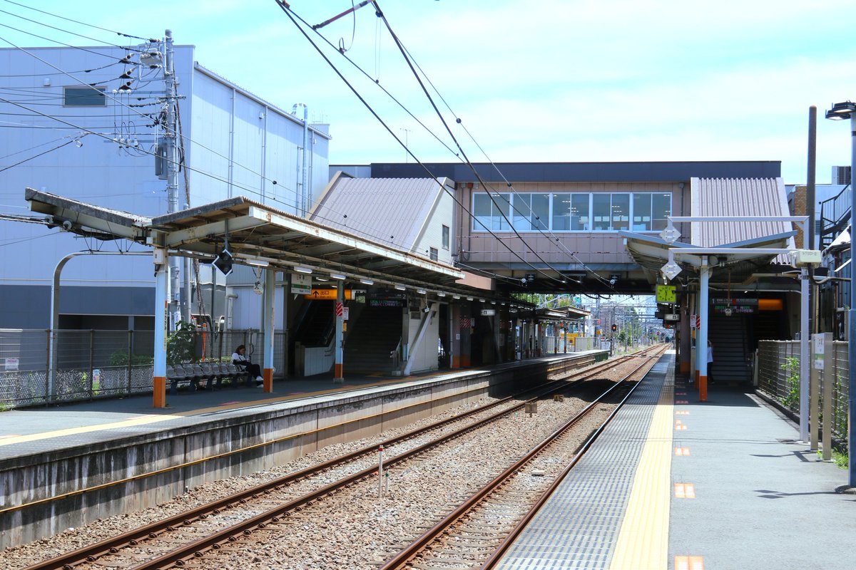 Suminoe_0774's tweet photo. 中神
Nakagami

所在地…東京都昭島市
開業日…1908年5月16日

相対式ホーム2面2線を有する駅。

#中神駅
#すみの駅之江
#駅巡りRe_青梅奥多摩編 https://t.co/hlKWCVKH8U