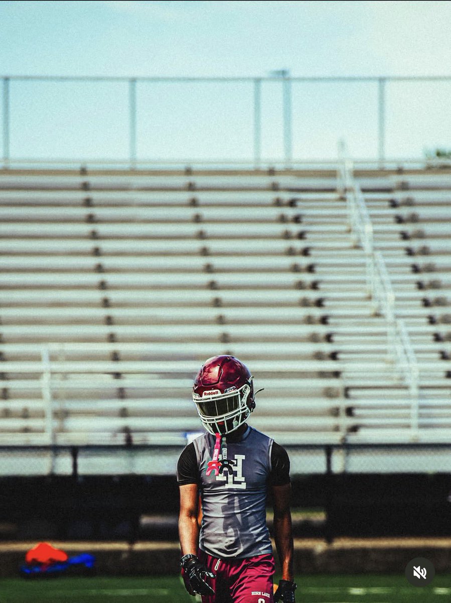 RockkStarrJayy's tweet photo. I will be at the Kentucky State University football camp July 19th* to showcase my skills and hard work 🔥🦅 @recruitHLeagles @Jordan_Black10 @cdougher9 @CoachHectorne @FamilyMANFATHER @Coachcalexander @KYSUFB @F_Huggins80 @247Sports https://t.co/b61JTGZ3Id