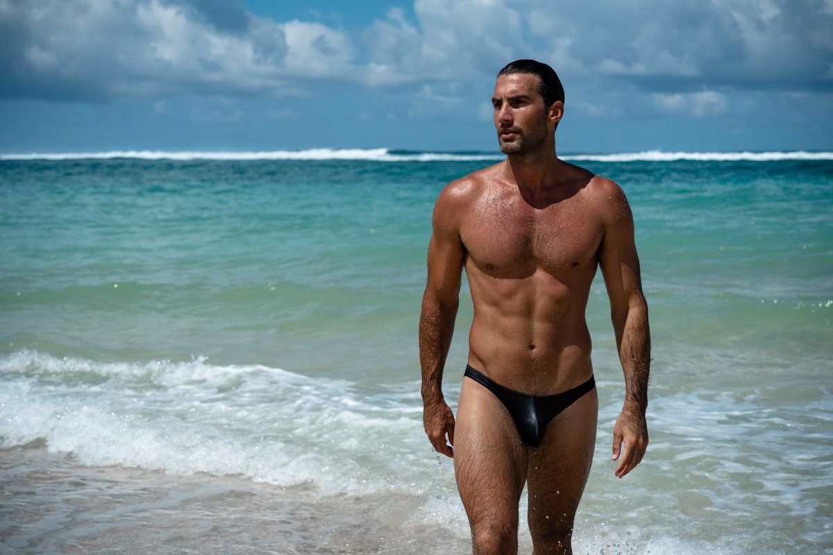 cocksox's tweet photo. The CX02 Swim Brief is unlined front and back... in case you hadn't already noticed that 😉 https://t.co/riF4naP0HW - #swimwear #briefs #SwimBrief #flattering #enhancing #pouch #sexy https://t.co/UwvIdzdiuh