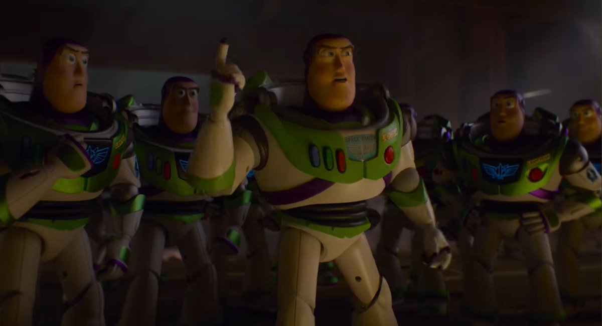 MrJulianR1's tweet photo. Someone said this before but Buzz feels like an old relic like Woody in Toy Story 5. Like despite being in a good condition he feels like an old toy compared to the Hi-Tech Buzz. https://t.co/XIg0IYhYfA