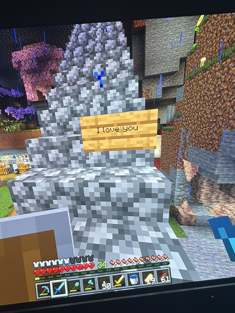 chrxz0's tweet photo. I found an old Minecraft world my ex and I built together years ago. Nothing’s changed. Every house, every chest, every unfinished project is still there, frozen in time. It’s amazing how a save file can hold onto memories better than we do. https://t.co/npDeMzsyMO