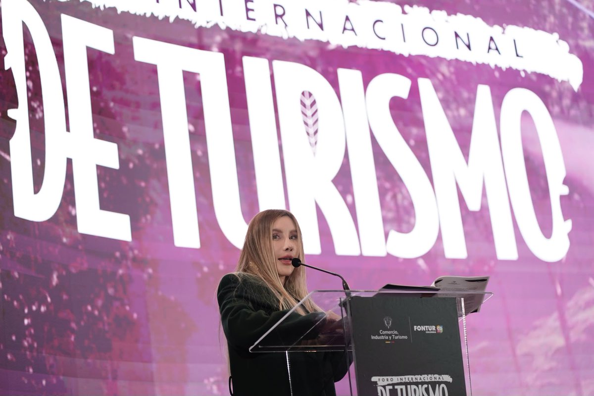 ELTIEMPO's tweet photo. Como cierre del foro, la ministra de Comercio, Industria y Turismo, Diana Marcela Morales, reiteró que Colombia es un país que encontró en su diversidad uno de los motores de desarrollo: el turismo. Asimismo, aseguró que “cada región tiene el potencial de convertirse en un gran destino, por lo que el reto es impulsar ese potencial”.