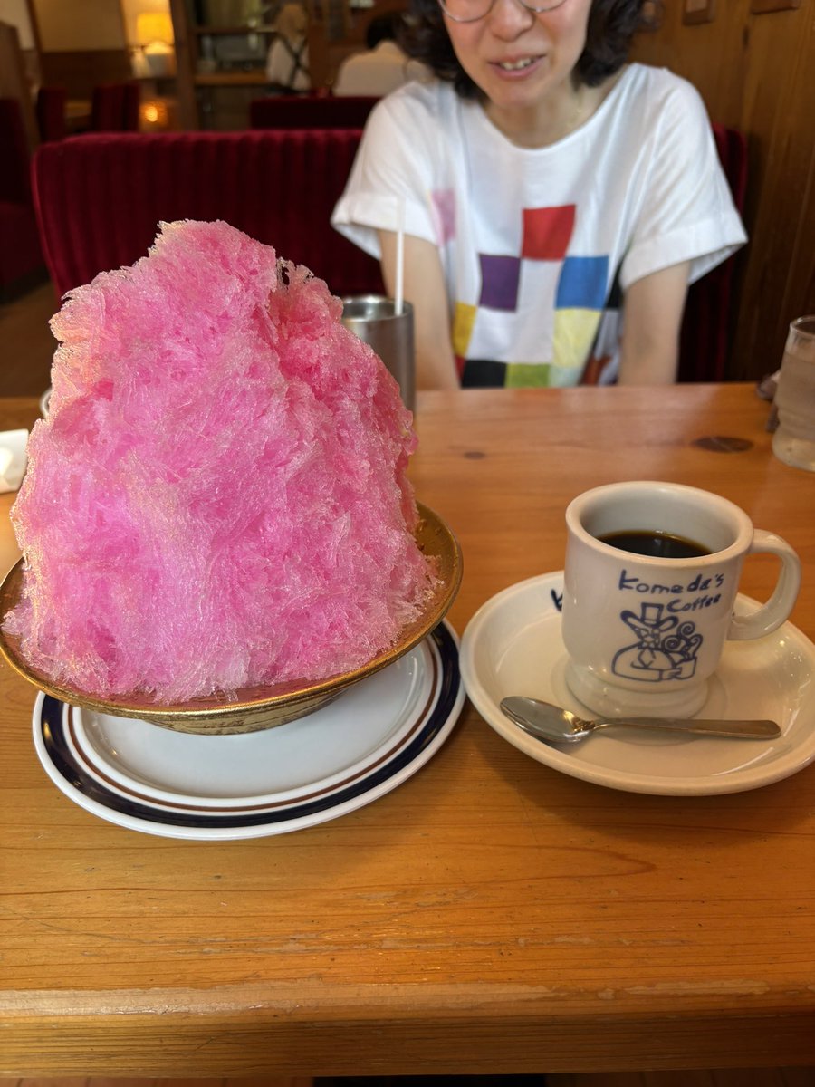 rarararash's tweet photo. もちろんかき氷も忘れずに(っ'ヮ'c)<ｳｯﾋｮｫｫｫｫｵ https://t.co/BxSivL8efJ