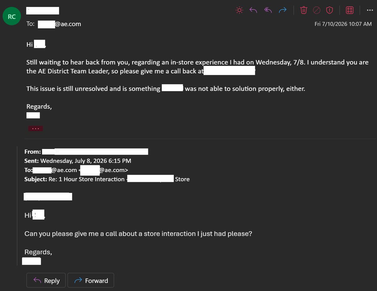 Making1tRain's tweet photo. @AEO what's up with your District Team Leaders/District Manager not responding to customer emails or providing a phone call back? Every other major company does this? Doesn't this role cover the customer experience? https://t.co/Pj7mRTb7uK