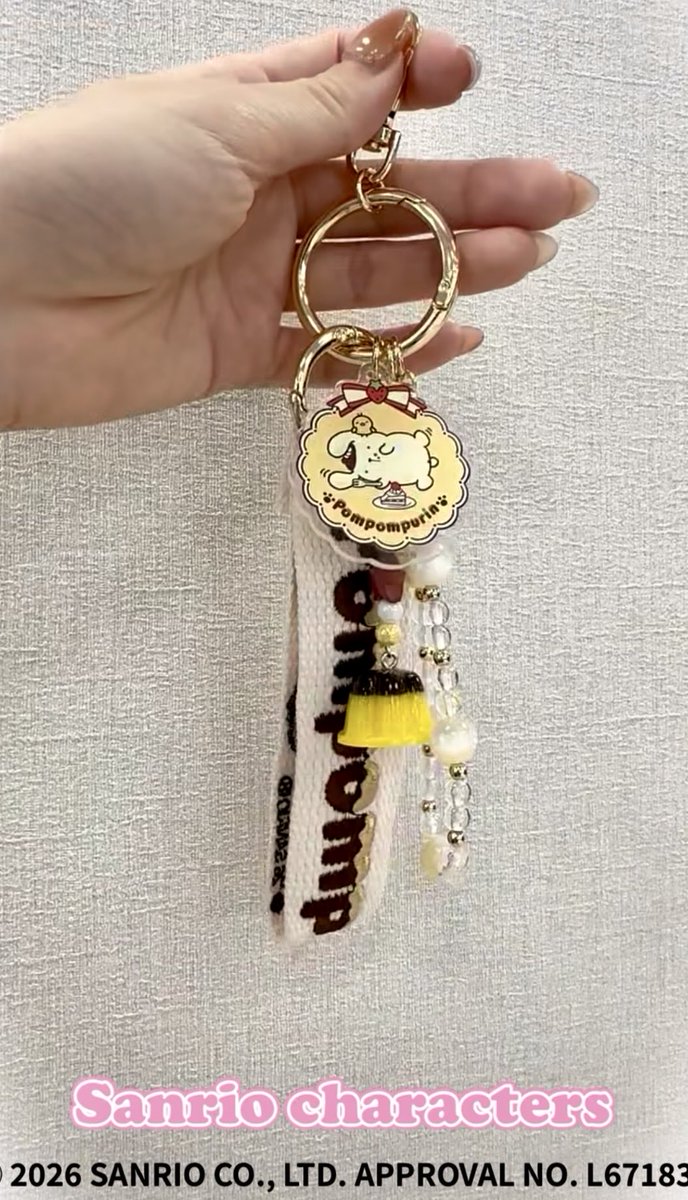 sanrio_fan_jp's tweet photo. ＼アベイルからサンリオの新作チャームが登場！🎀✨／

8/1(土)発売！パステルカラーのビーズやロゴテープが可愛いバッグチャーム＆ストラップ。ポムポムプリン、ウサハナ、はなまるおばけ等の激カワ優秀デザイン。バッグやスマホのデコに最適ですね！
※那珂湊店・久慈店は対象外

#アベイル #サンリオ #推し活グッズ