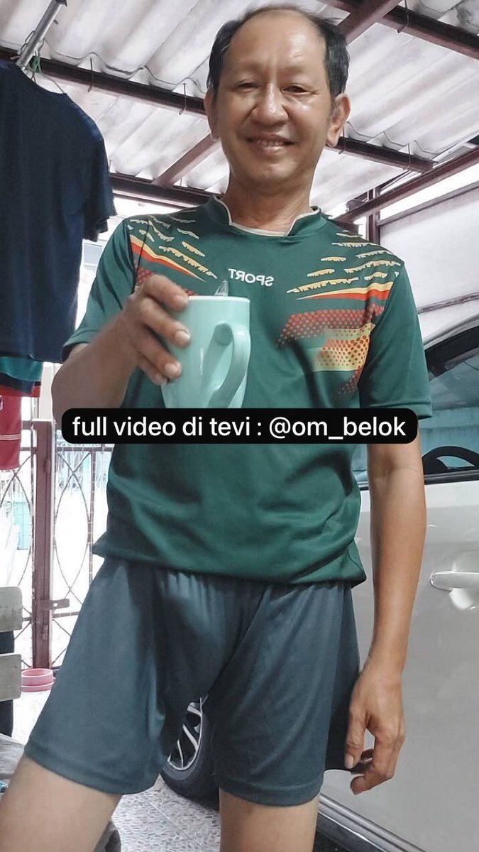 ombelok's tweet photo. pagi pagi udah di suguhin teh sama tetangga https://t.co/IIDE8MNRAa