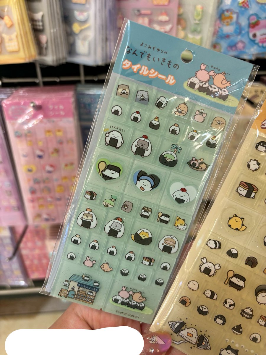なんでもいきものタイルシールあった！！
