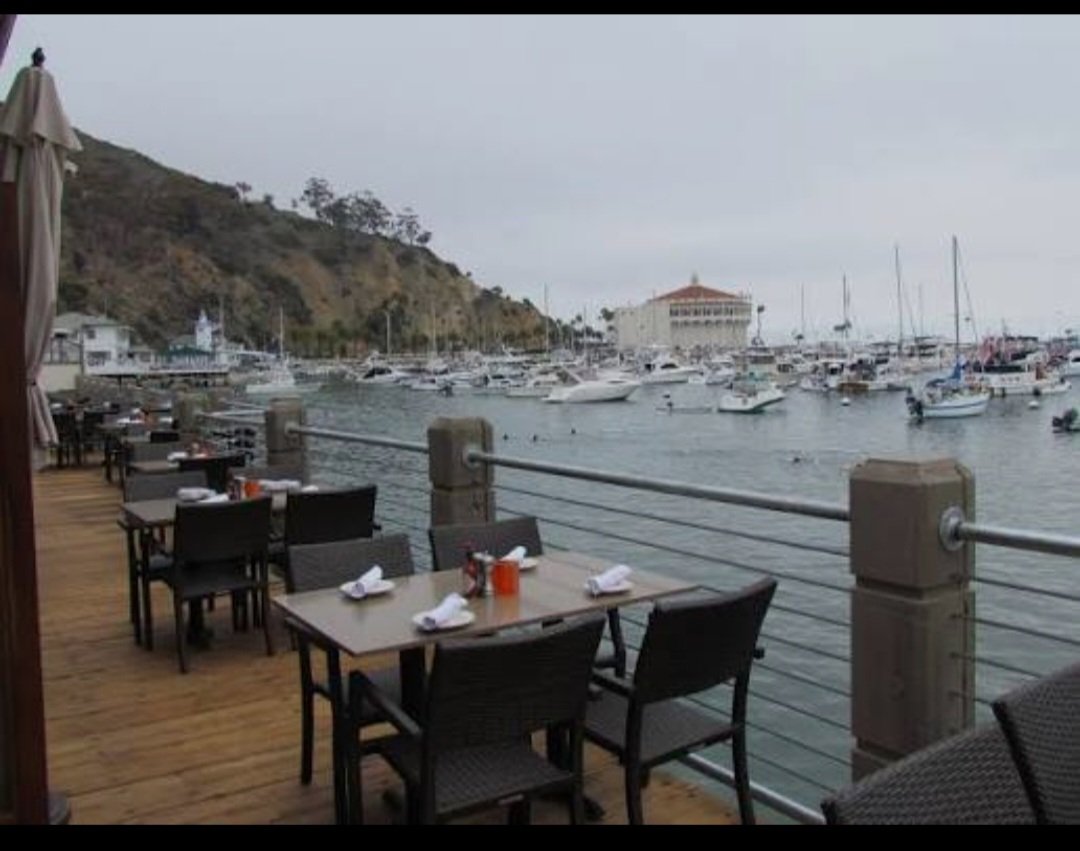Kaymukesh's tweet photo. @nikelakeresort_ @landmarkafrica water/ nature lovers will pay more to have their table next to Nike lake itself if you replace the brushes and wild trees with concrete pavements and beautiful hand rails round the lake .As you have gotten the pool bar right,  get this right too. https://t.co/w2AFP9j7e9