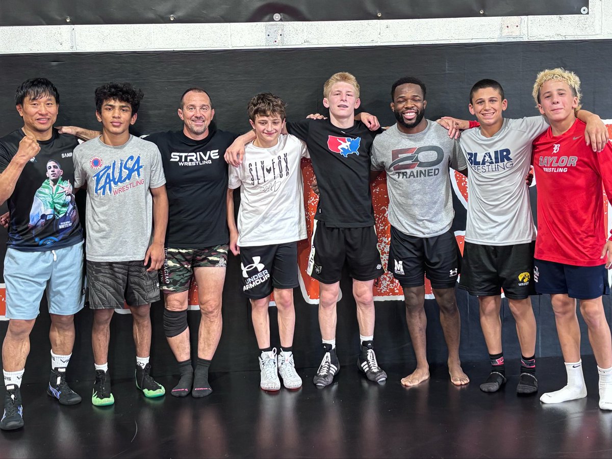 TheWrestlingCo7's tweet photo. These dudes are killers! @JOwrestling @4_ElijahOliver @RylenWax https://t.co/YEFBlvhqVl