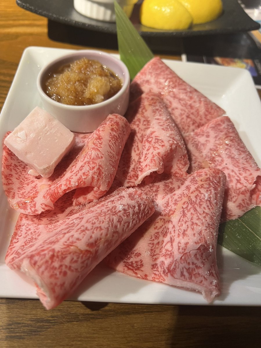 jpmujtpt's tweet photo. あー眠すぎる
最近の睡眠時間短すぎてやばいかも
今日はiPad届くし楽しみや〜
昨日の美味かった🫠 https://t.co/Gy0EAuHFNy