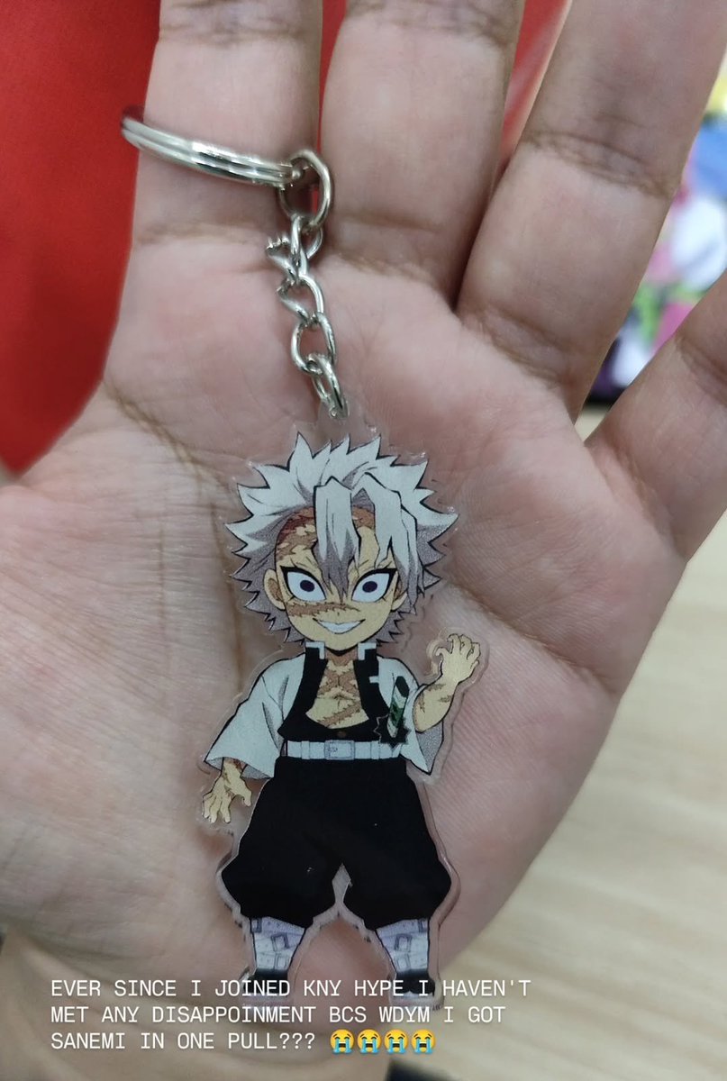 oolongteashake's tweet photo. Apparently yesterday marked a first year anniversary of me joined kny and the start of my hyperfixation on Sanemi? Mind you this is my first ever kny merch this is a destiny 😭🍃💚 https://t.co/61FFLQuj0b
