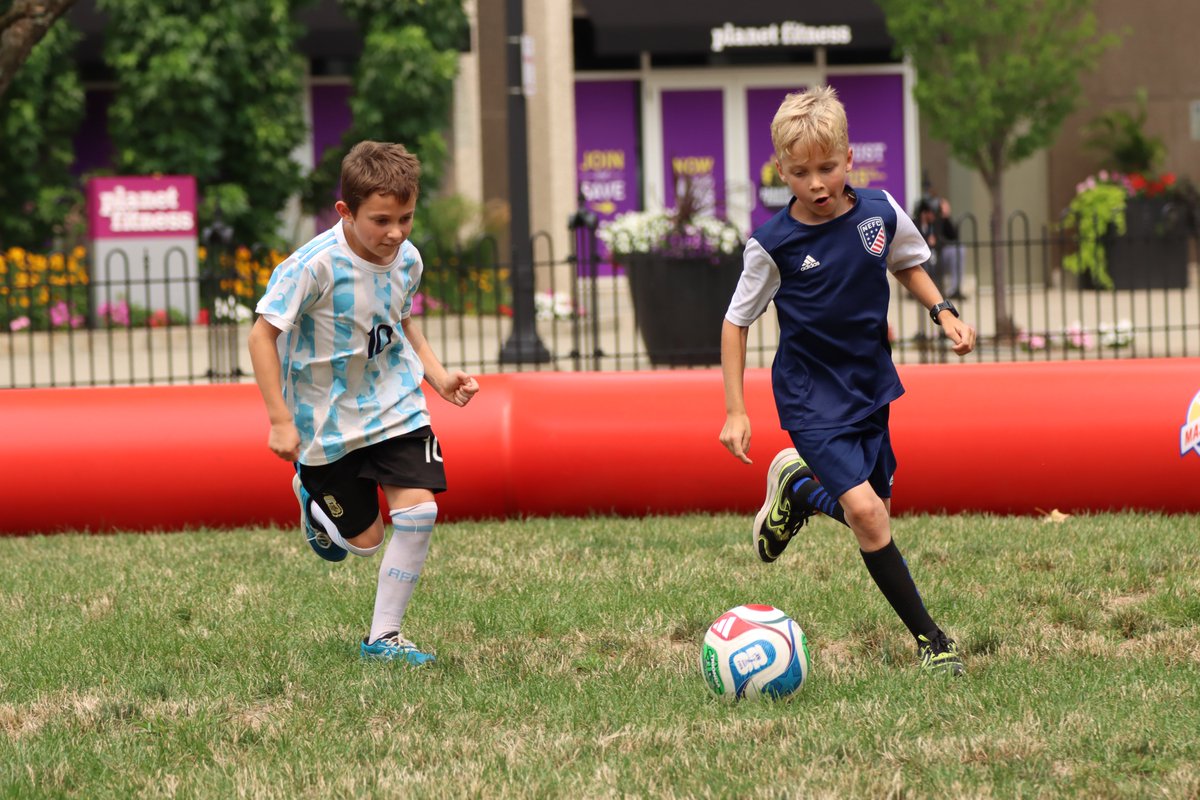 MAYouthSoccer's tweet photo. What a day in Worcester! ⚽🙌 Thank you to everyone who joined us for an afternoon of World Cup soccer and community celebration. Next up - Leominster tomorrow!

Sign up: https://t.co/Eu2lgIv5DP 

#MassYouthSoccer #WorldCup2026 https://t.co/UdF3y6MyA8