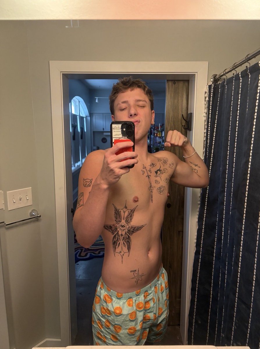 collin (18+) tweet media