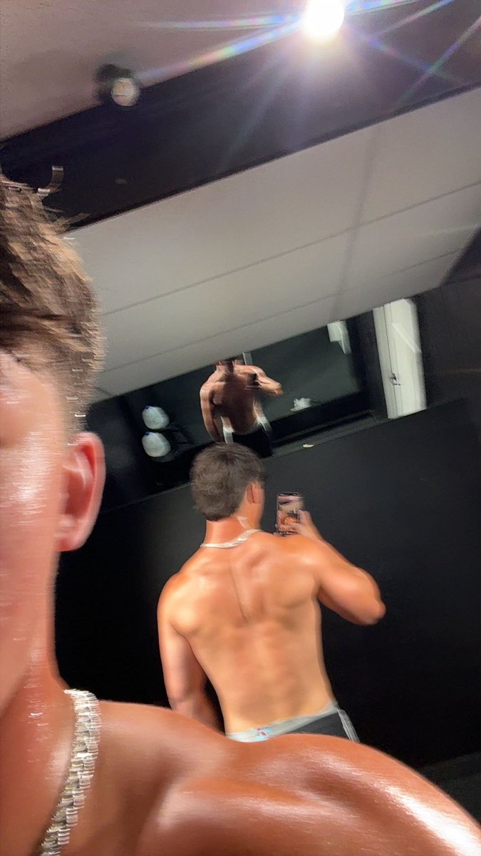 MasterZach2 tweet media