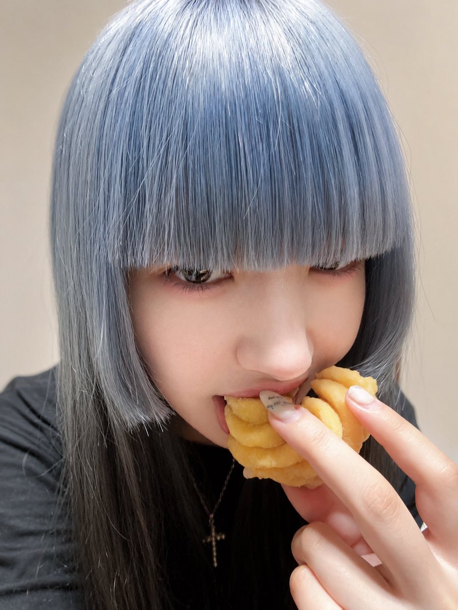 ななん【memecult】 tweet media