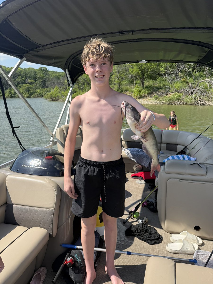 Carter_Lambing's tweet photo. Caught some 🐟 https://t.co/YGlIchOdbD