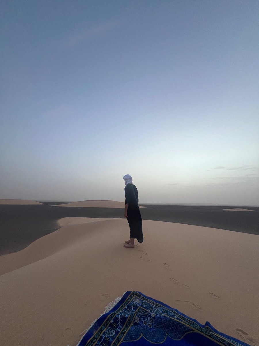 medu____'s tweet photo. Somewhere in the Mauritanian desert https://t.co/KgOnECZGnC
