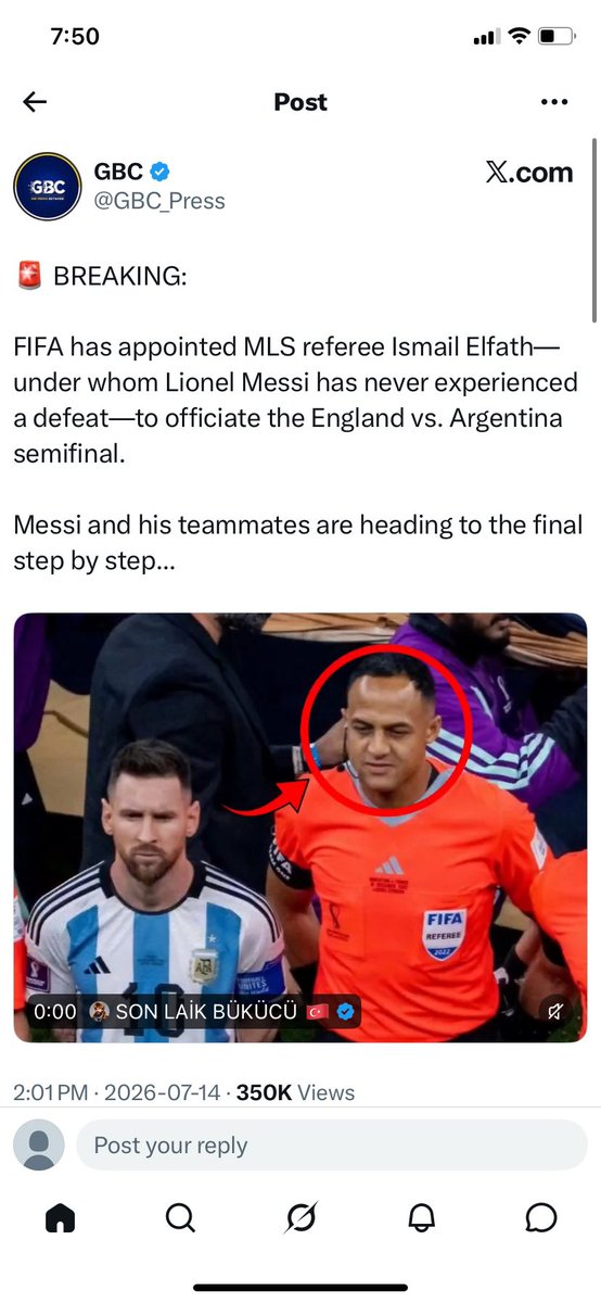 RobertParadiso1's tweet photo. @TonyMarinaro If you don’t think it’s not rigged then why is this reff being jn messi game https://t.co/zkMl5jTF9u