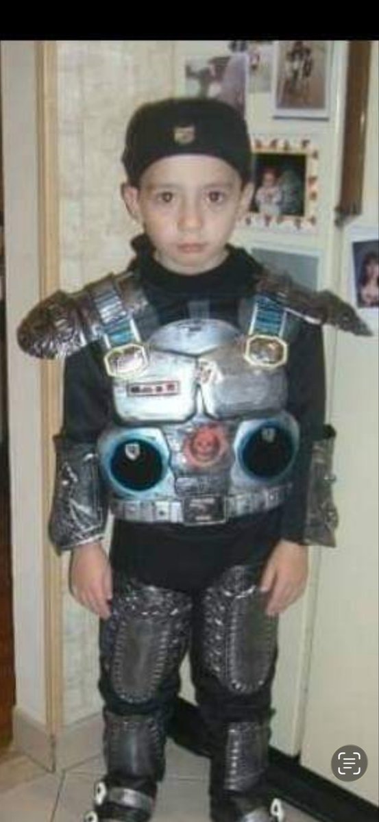 itsmeDIO199's tweet photo. @NVIDIAGeForce @GearsofWar @GeForce_JacobF Me as Marcus 2008 #RTXPowersPlay https://t.co/ejS9OVGmEv