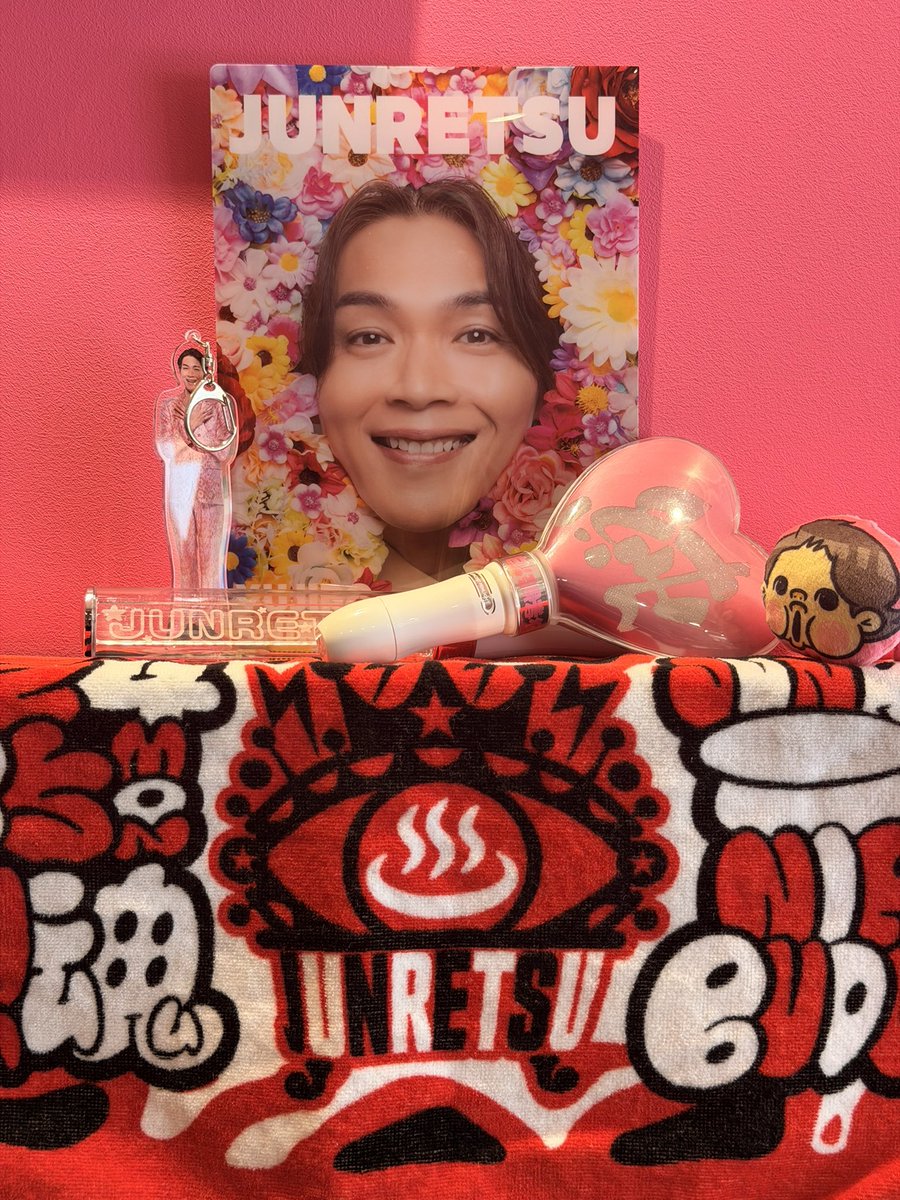 HasabaCoffee's tweet photo. 本日はお隣り川越で純烈公演

純烈コンサート2026 
〜あなたと葛��湯を飲みながら〜

があるのですが、私は行けないので
今日だけわがままさせてもらって
店内推し活🎉ﾃﾝｱｹﾞ⤴︎

ライブに行かれる皆さま
楽しんで来てくださいね🥳🫶 https://t.co/yFaGcLsk1A