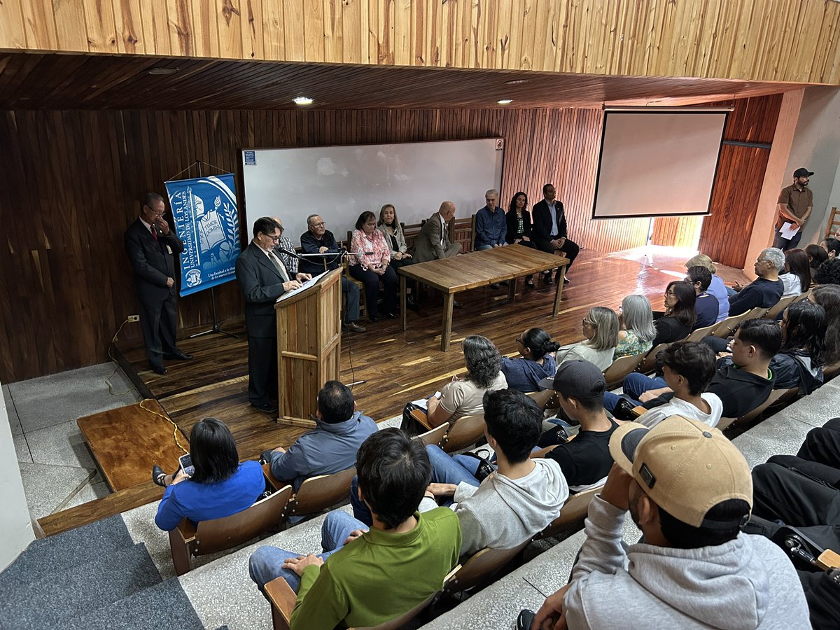 IngenieriaULA's tweet photo. Hoy vivimos un gran acto de bienvenida para nuestros nuevos estudiantes de Ingeniería! 🎓✨

Contamos con la presencia de nuestras autoridades universitarias y de la facultad. Además, recibimos información clave de diversas dependencias y movimientos estudiantiles. https://t.co/SmvHfuoWsA