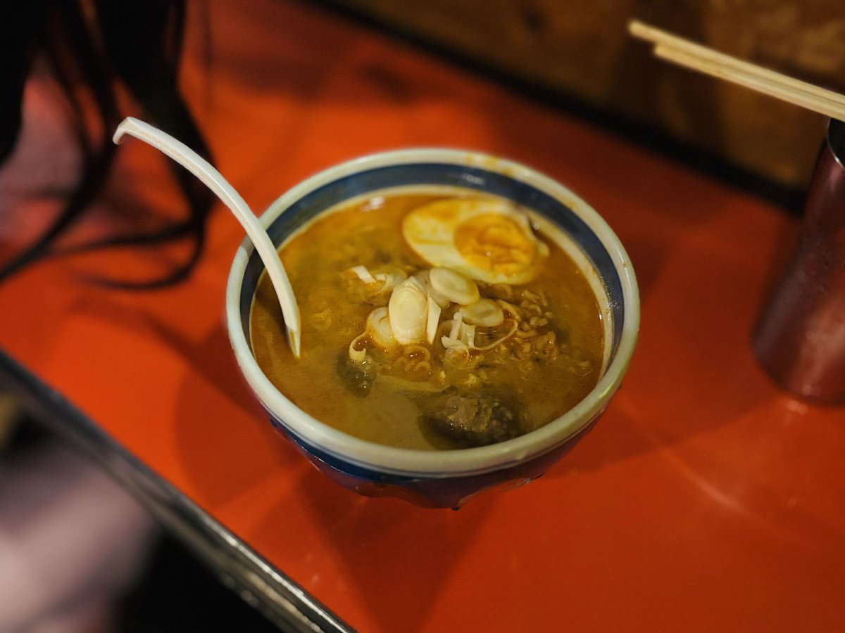 majyokkorei's tweet photo. 朝の7時から女の子と飲んでる。 https://t.co/L5E6ffkEqN